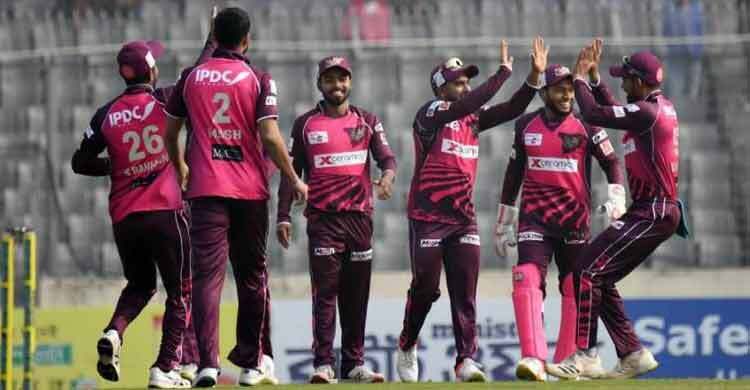 বড় রান তাড়া করে টানা দ্বিতীয় জয় মাশরাফির সিলেটের